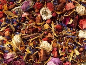 Früchtetee Blumengarten Erdbeer teesorte teemischung