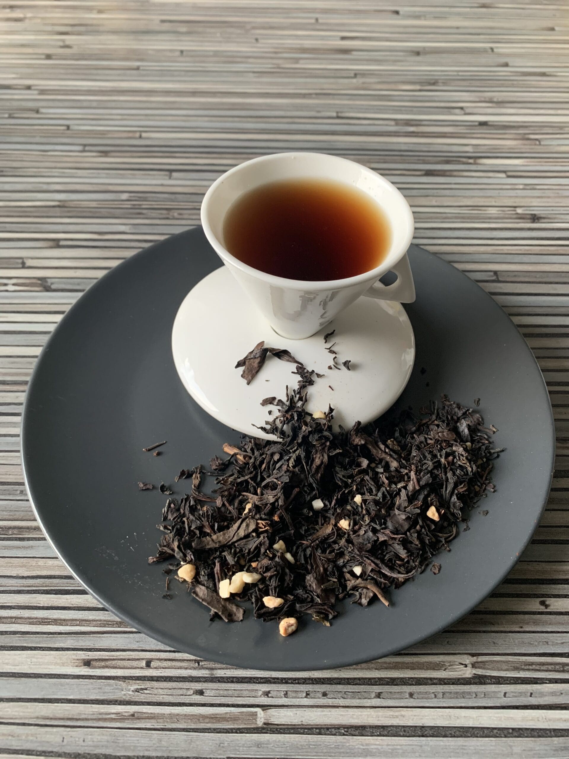 Halbfermentierte Teemischung Oolong Maple Walnuss Ahorn