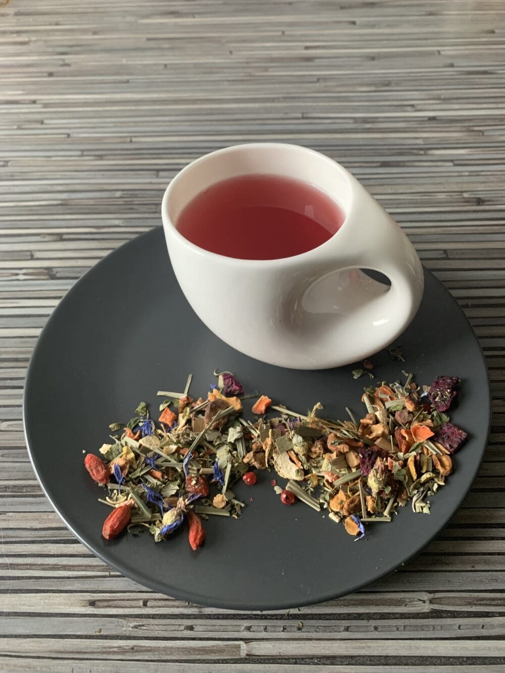 Kräuterteemischung Feng Shui Tee Erdbeer Bergamotte kräutertee teesorte