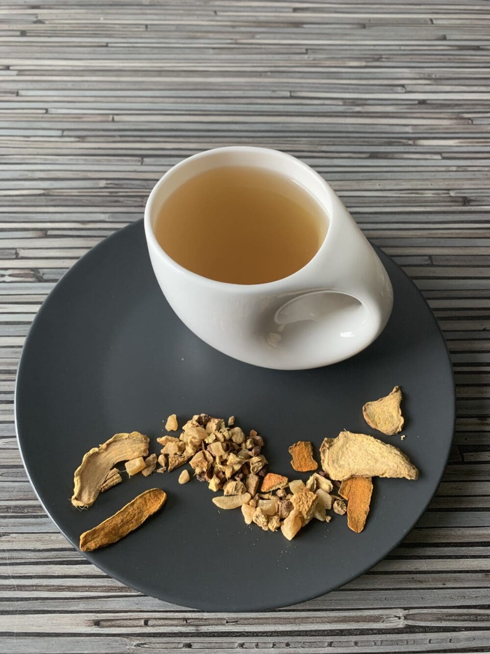 Kräuterteemischung Ingwer Tonkabohne ingwertee teesorte tee