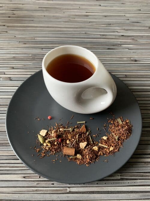 Rotbuschteemischung Gewürz Zitrone Pfeffer Note aromatisiert teesorte tee rooibosh