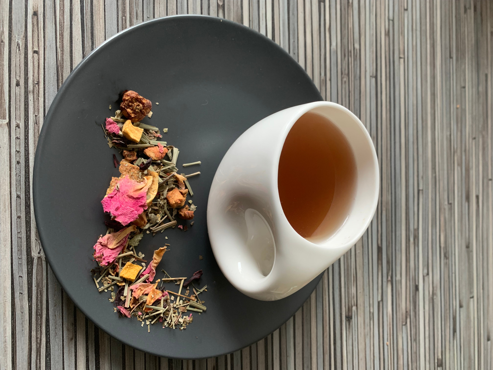 Kräuterteemischung Kirschgeflüster kräutertee tee teesorte