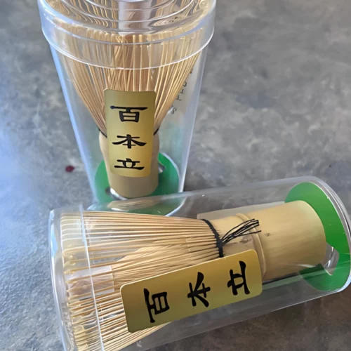 Chasen Bambusbesen in Verpackung mit Schriftzeichen