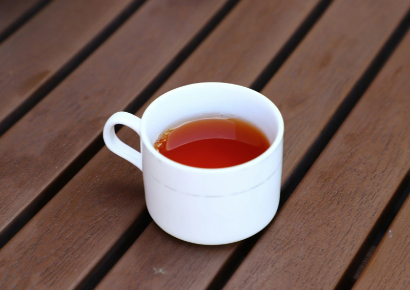 China Super Mini Tuocha Pu Erh kupferrot aufgegossen.