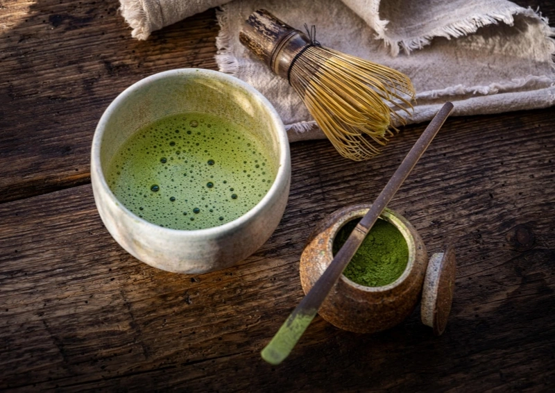 Matcha zubereiten, Schalen und Chasen