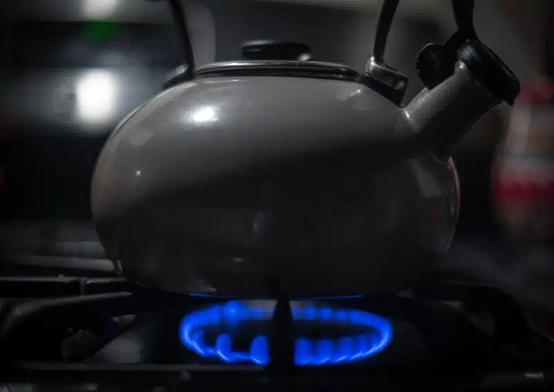 Wasserkessel zur Erhitzung von Wasser für grünen Tee