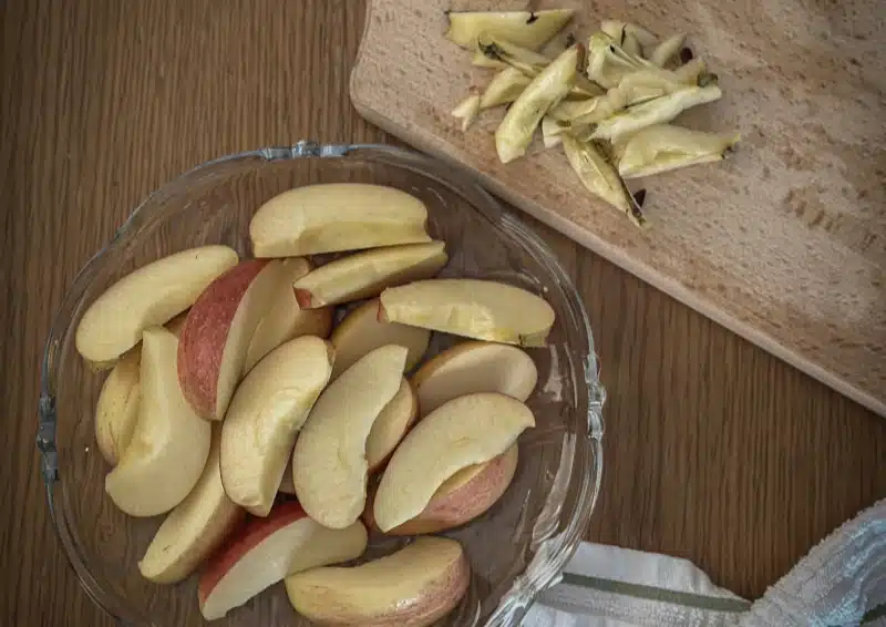 Süße Apfelstücke im Früchtetee Apfeltraum Schlumpf Trank 