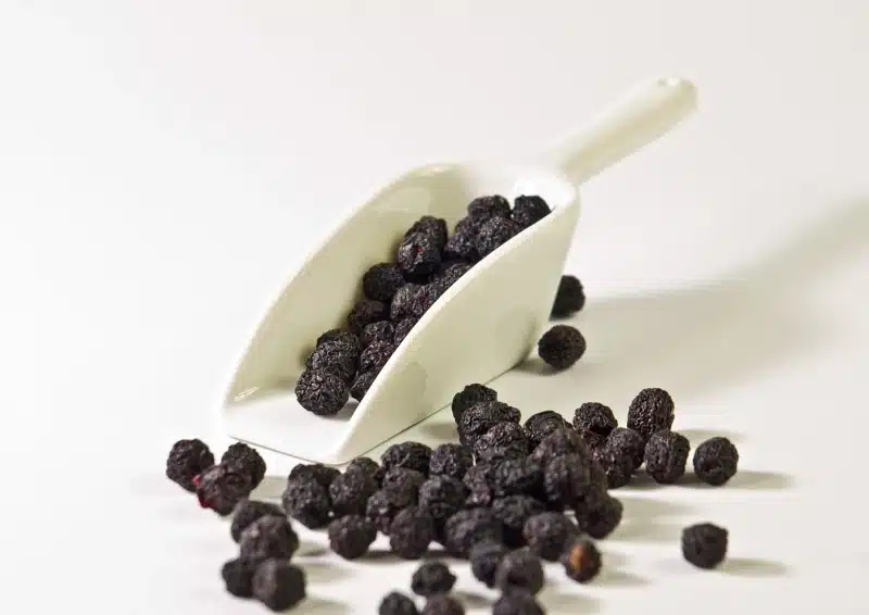 Aroniabeeren im Früchtetee Aroniabeeren Fruchtauslese