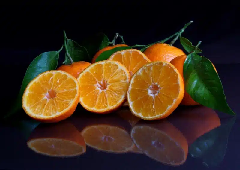 Fruchtige Mandarinen Stücke im Rezept Mandarinenkuchen