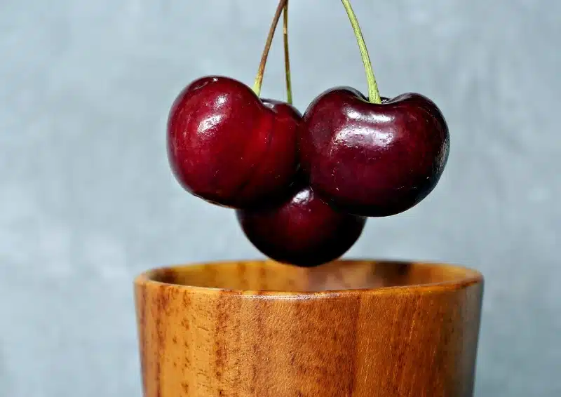 Saftige Kirschen sind in der Teesorte Früchtetee Kirsch Banane