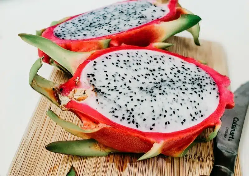 Frische Drachenfrucht für den Früchtetee Drachenfrucht Kiwi