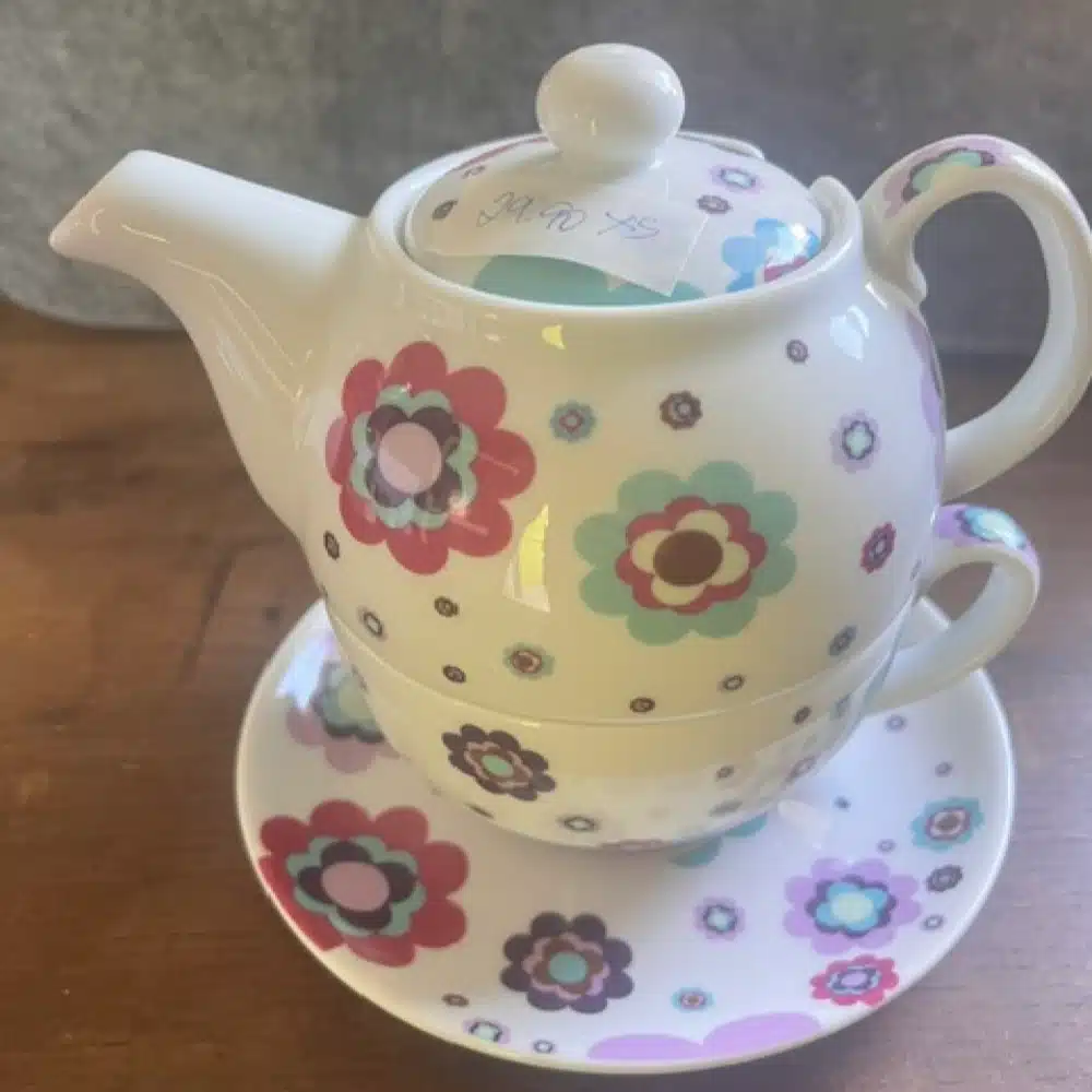 Tea for One Retro Style Prilblumen